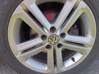 Volkswagen Polo 1.2 HTP - 18