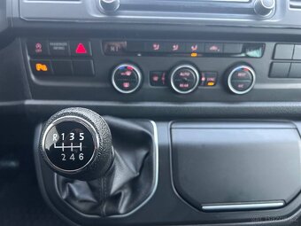Volkswagen Multivan,  2.0 TDI 110kW/GPS NAVI/1.MAJ. - 18