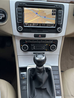 VW Passat Variant B7, 1.4TSI, 90kW, rok 2011, světlá kůže - 18