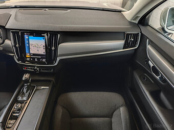 Volvo V90 2.0 D4 FWD Momentum 140kW 8AT - 18