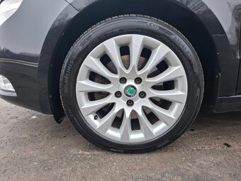 Škoda Superb II kombi 2.0TDi 103kW,xenony,tažné,senzory - 18