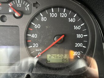 Vw Golf 1,9TDI 66KW - 18