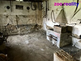ZLEVNĚNO - Rodiný dům, statek, stodola, zahrada - 18