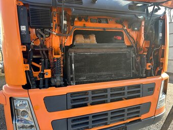 VOLVO FH 12 460.  Mrazák 6X2.  Euro 3. - 18