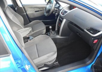 Peugeot 207 1,4 65 kW Digiklima CEBIA benzín - 18