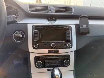 Volkswagen Passat B7 kombi 2.0 TDI 103 KW DSG - 18