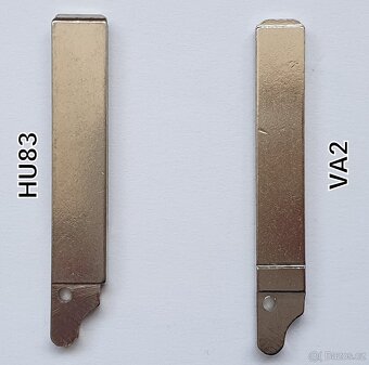 Klíč Citroen Peugeot 2 / 3 tlačítka.  Starší provedení s log - 18