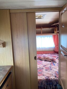 Obytný karavan - 18