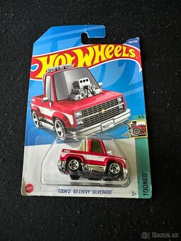Hot wheels autíčka nové neotvorené - 18