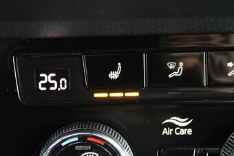Škoda Karoq 1,6 TDI NOVÉ V ČR,AUTOMAT,2019 - 18