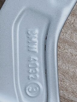 Pěkná orig alu kola BMW X4, X3, Michelin 245/50/19 - 18