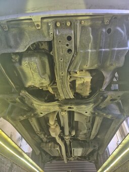 Toyota RAV4 2.0D-4D,85KW,4x4,KLIMA,BEZ KOROZE,R.V.2005 - 18