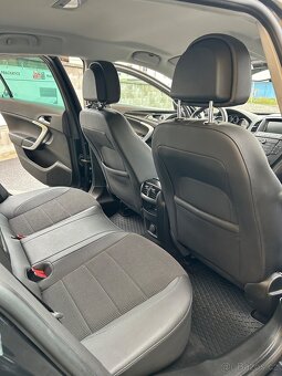 Opel Insignia - 18