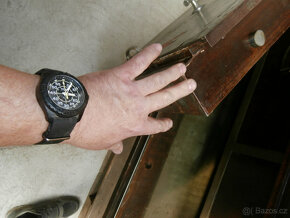 Trezor starý železobetonový zlatnický pult za 11.000 kč - 18