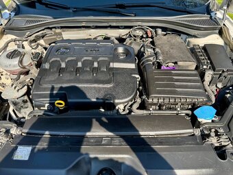 Škoda Superb, 2,0TDI,DSG,NAVI,serviska - 18