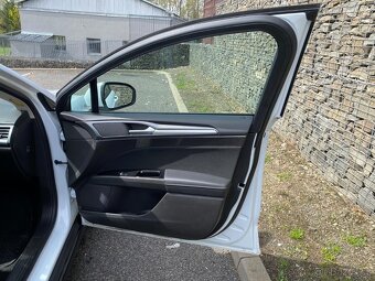 Ford Mondeo Combi 2.0 TDCi AWD nezávislé topení - 18