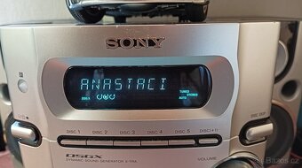 Zánovní věž Sony. - 18