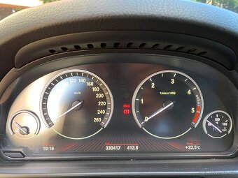 BMW F11 530xd - 18