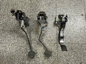 Interiér, plasty a sedačky Nissan Patrol Y61 3dv. - 18