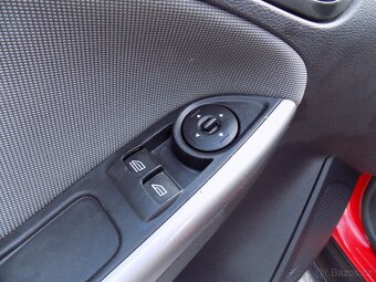 Ford Focus 1.6 TI-VCT 77 KW TREND, 1. MAJ. ČR - 18