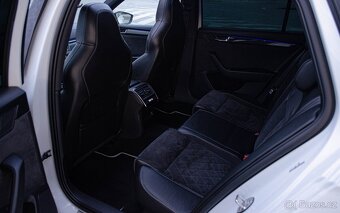 Škoda Superb 2.0 TDI Sportline 4x4 DSG Combi - 18