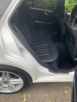 Mercedes Benz E250 - 18