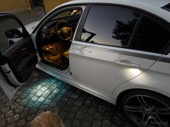 BMW 320i e90 sport packet 140000km Nové CZ - 18