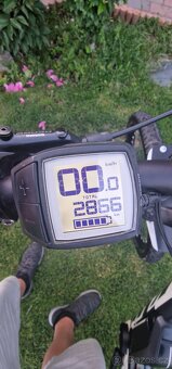 Celoodpružené elektrokolo KTM Macina Lycan 275, Bosch CX - 18