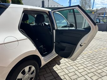 Škoda Fabia 1.0 MPI 55kW Active serviska - 18