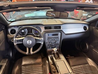 Ford Mustang Shelby GT500, rok 2010 - 18