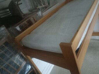 Postel poschodova s roštem a matraci - 18