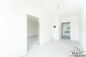 Prodej bytu 3+1, 74 m², Praha 8 - Troja, ulice Mazurská - 18