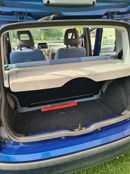 Fiat Panda modrá 2005 - 18