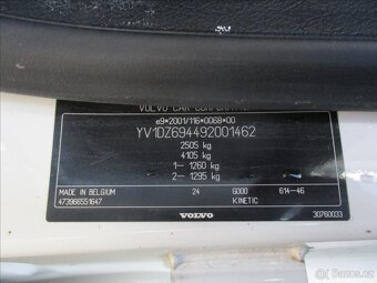 VOLVO XC60 2,4D5 120kw 4WD manuál 2009 bez koroze - 18