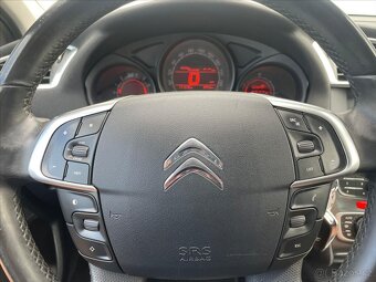 Citroën C4 1,6 VVti  CITROËN C4 (2011) - 18