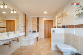 Prodej rodinného domu 4+kk, 196 m², Václavice u Benešova - 18