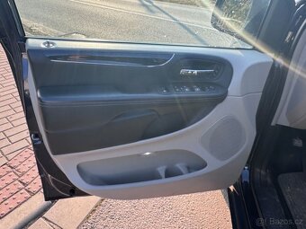 Chrysler Town Country 3,6 Limited 2x DVD CREW ÚHLY 2014 - 18