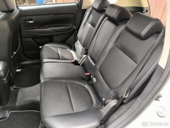 Mitsubishi Outlander PHEV 2.0i - 2014 - 18