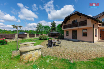 Prodej rodinného domu, 221 m², Nová Role, ul. Mezirolí - 18