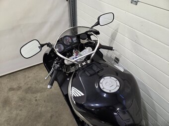 Honda CBR 900 RR Fireblade - 18