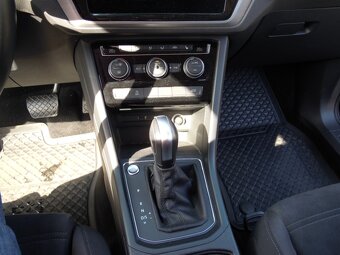 VW Touran 1.5Tsi automat 110kw(150hp) r.v.11/2019 ČR - 18
