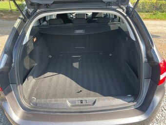 Peugeot 308 2,0 HDi Serviska, LED, Senzory - 18