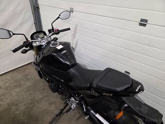 Suzuki GSR 750 - TOP - 6tis km - 18