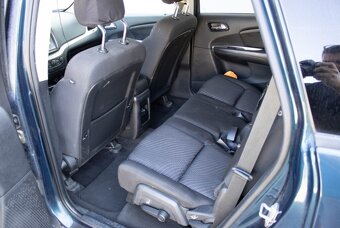 Fiat Freemont z roku 2014 - 18