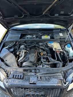 AUDI A4 AVANT B7 - 18