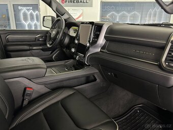 Dodge Ram 1500 Limited 5,7 2022 - 18