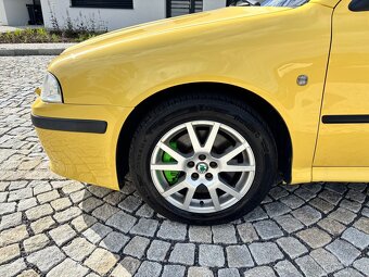 Škoda Octavia RS 1.8T 132kW rv. 2003 Žlutá - 18