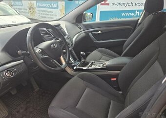 Hyundai i40 2.0-GDi-benzín-NAVI-KAMERA - 18