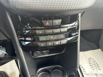Prodáváme Peugeot 2008 1.2T 81kw Allure - 18