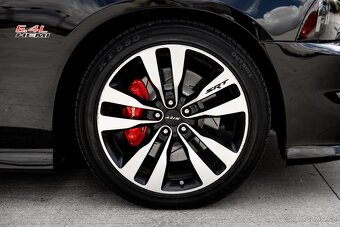 Dodge Charger 6.4 SRT 2012 - 18